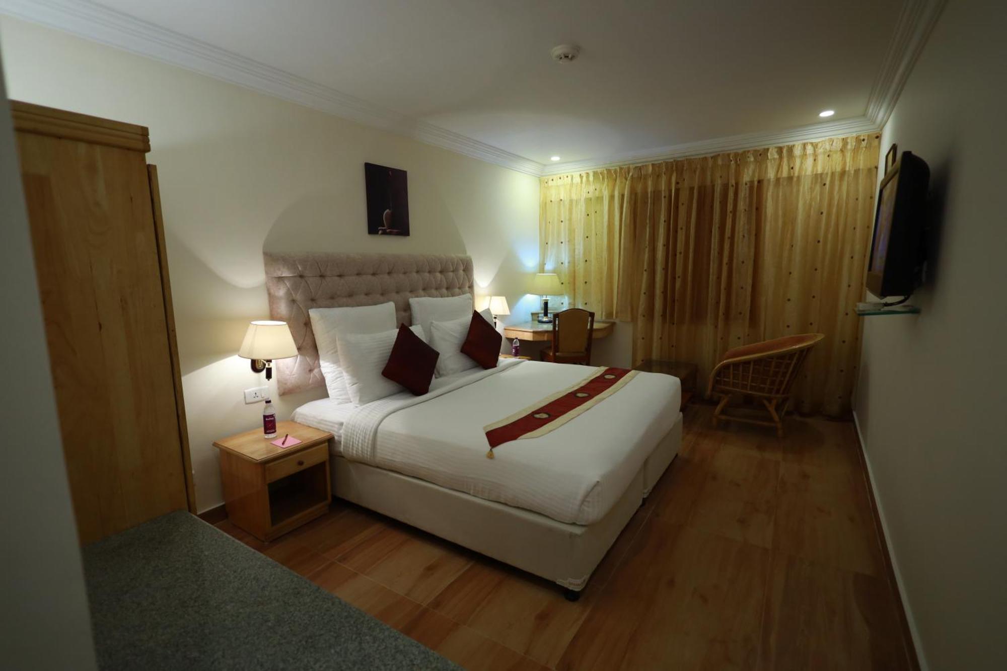 Saj Luciya -A Classified 4 Star Hotel Thiruvananthapuram Exterior photo