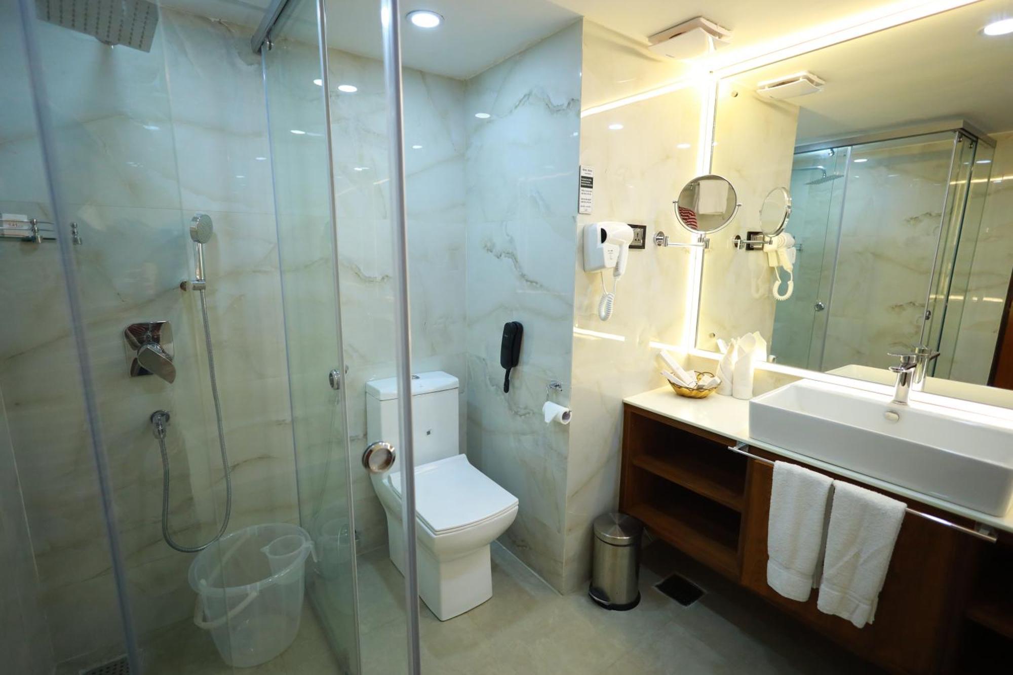 Saj Luciya -A Classified 4 Star Hotel Thiruvananthapuram Exterior photo