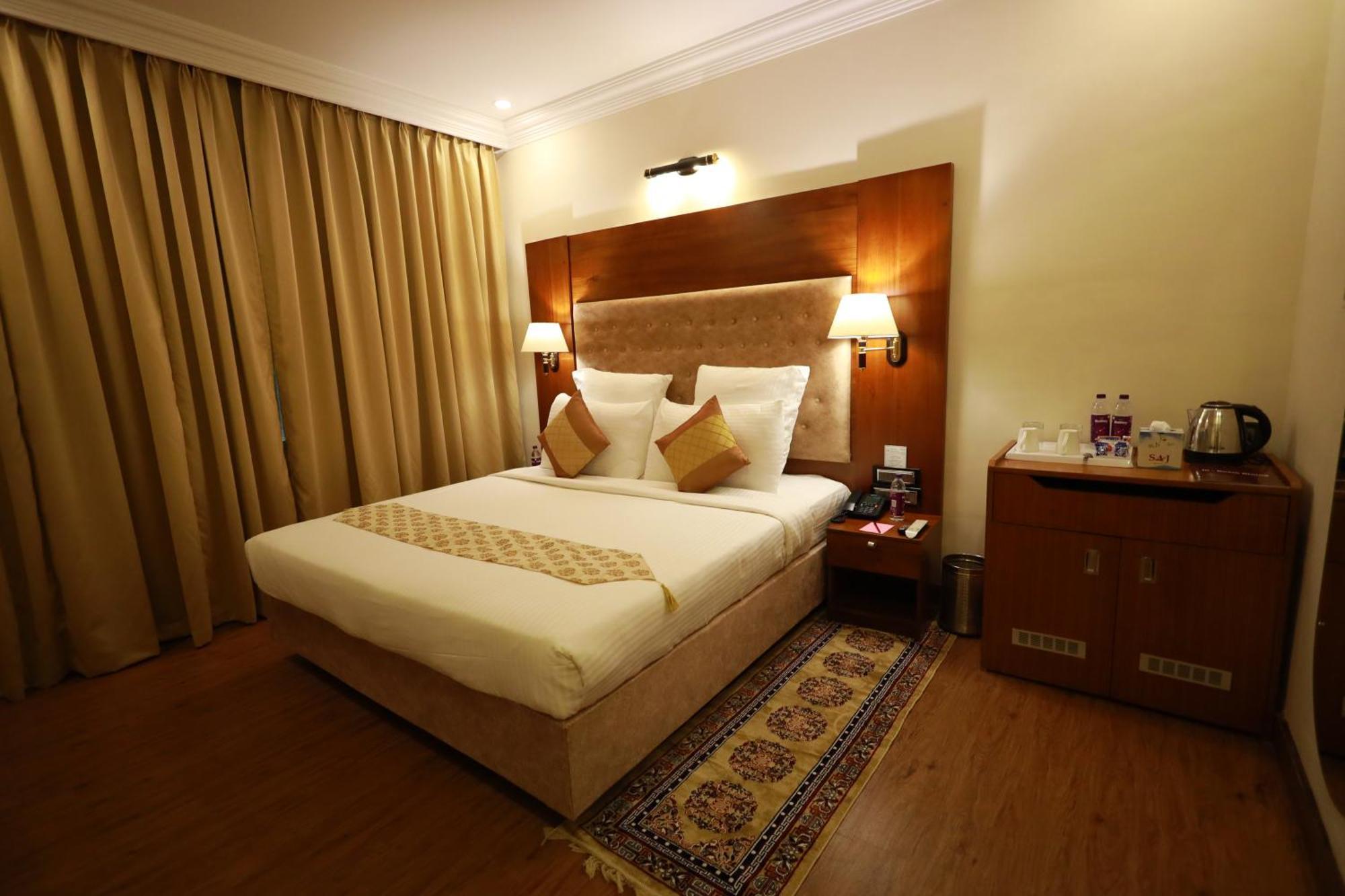 Saj Luciya -A Classified 4 Star Hotel Thiruvananthapuram Exterior photo