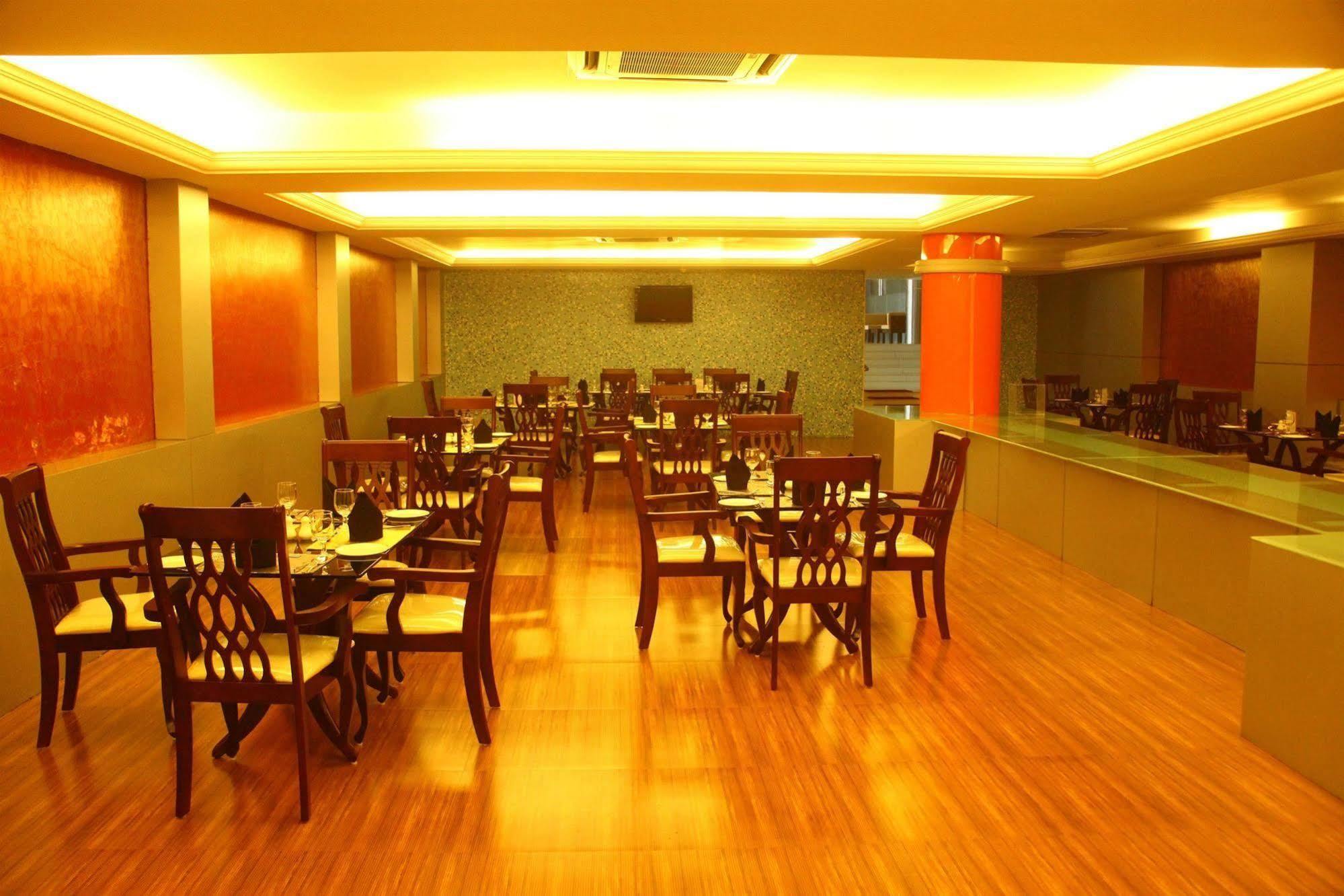 Saj Luciya -A Classified 4 Star Hotel Thiruvananthapuram Exterior photo